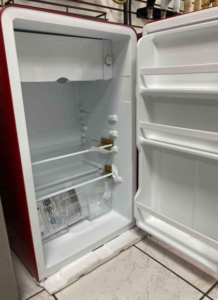 Frigobar-Retro-93-Lts-Rojo-Maigas-7
