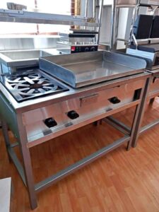 Plancha Churrasquera 70x50cm + 2 Quemadores GLP - Cousiño 10
