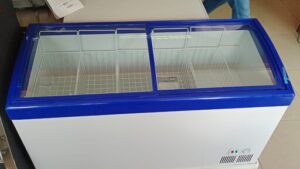 Congeladora 500 Lts Tapa de Vidrio Curvo Borde Azul 5C - Bozzo 7