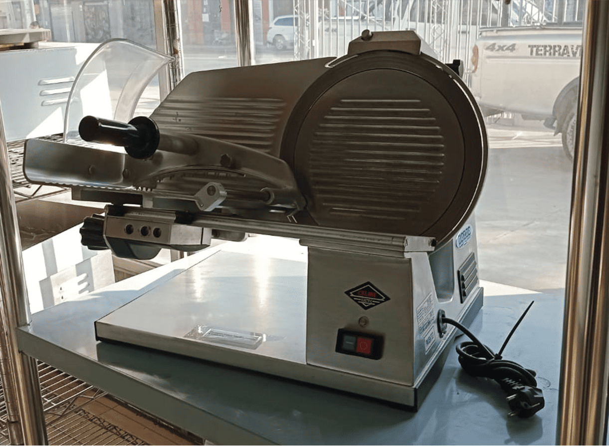Cortadora De Carne Italiana Top-300 - Celme 14