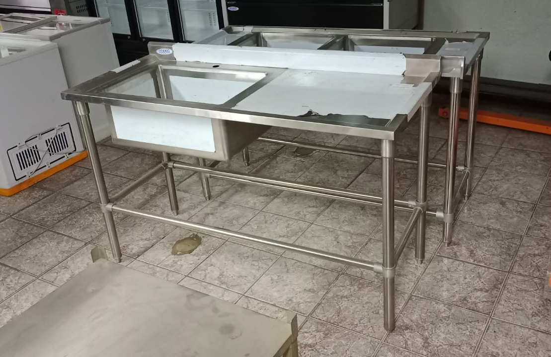 Lavafondo 1 Dep Secante Derecho 140X66X85 cm - Bozzo 3