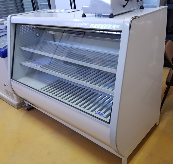 Meson Refrigerado Recto 1,5 metros con Bodega Bozzo 3