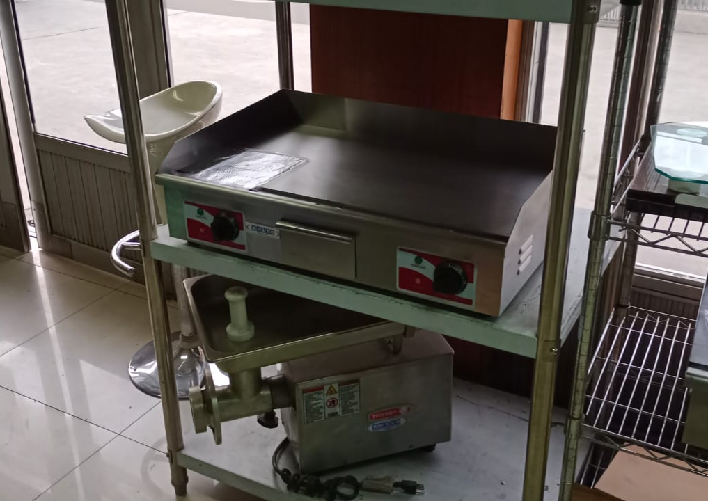 Plancha Churrasquera Electrica Sobremesa Lisa 73X50X23Cm - Bozzo 5